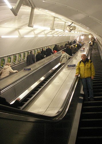 Underground-Jeff-long-escal